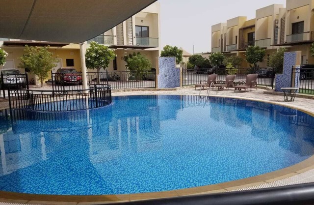 Elegant 2-Bed Villa and Hall, G,1