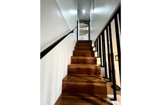 Elegant 2BR Loft | Pool View | Wifi & Netflix