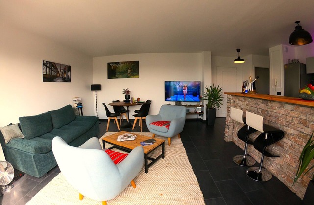 Elegant 70m2 Rooftop at the foot of Le Bourget station