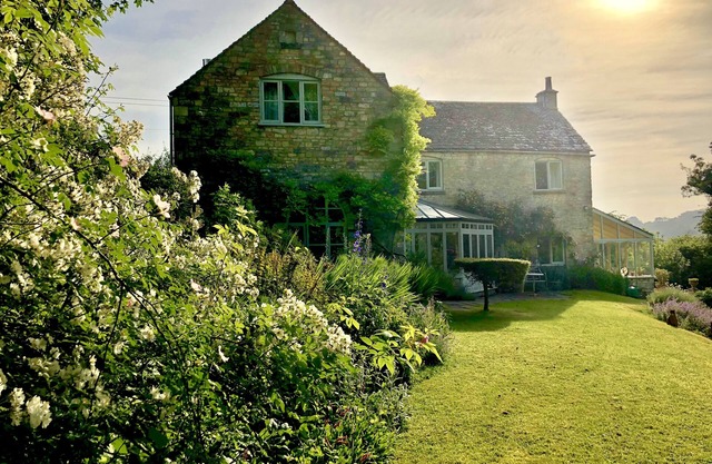 Elegant, Artistic 18th Century Cotswold Country Home with stunning woodland view