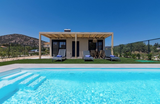 Elegant house with Private Pool