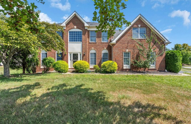 Elegant & Luxurious 6BD+Office loaded and More