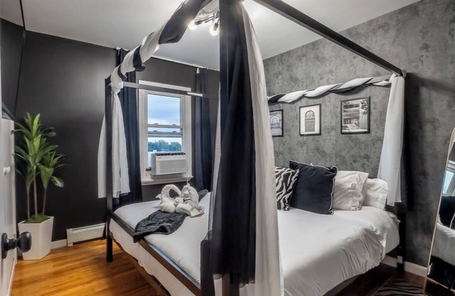 Elegant NYC View Stay! Park Free, 6 beds- Sleep 8+