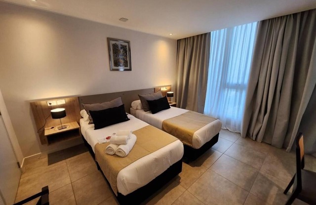 Elegant Stay Near Plaza Estrada With Outdoor Pool Free Breakfast And Parking