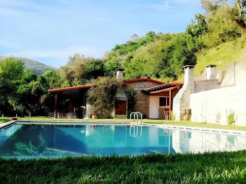 Elegant Villa with Panoramic Views in Caniçada