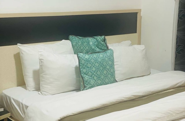 Eleventh House Hotel