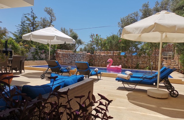 Elif Bahce - 3 Bed Duplex Apartment With Large Private Pool (for your own use)