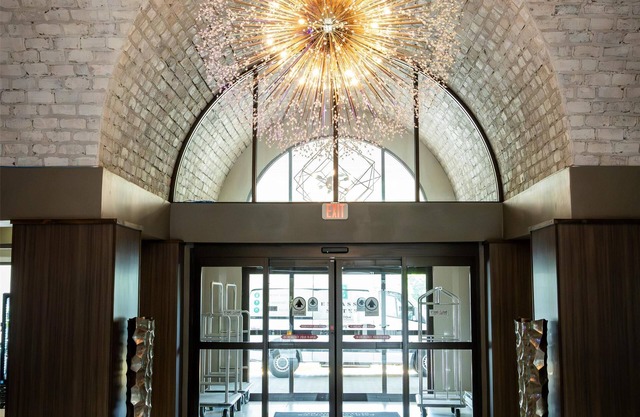 Embassy Suites by Hilton Chicago Schaumburg Woodfield