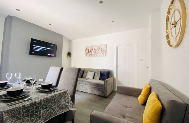 Emerald Living, Swansea (Central)