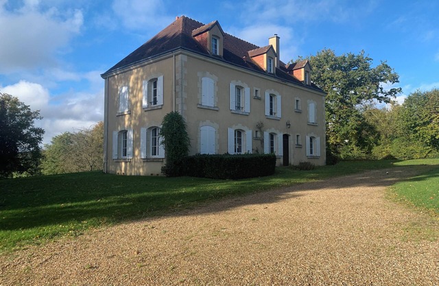 Enchanting Family House - Experience the French Countryside!