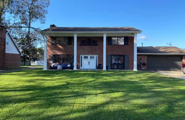 Enchanting 4-bedroom house with AC in Newburgh