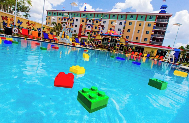 Enchanting Room w/Lego Themes, Mini Golf & Outdoor Pool