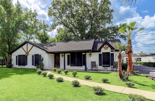 Encino Ranch - A relaxing Retreat