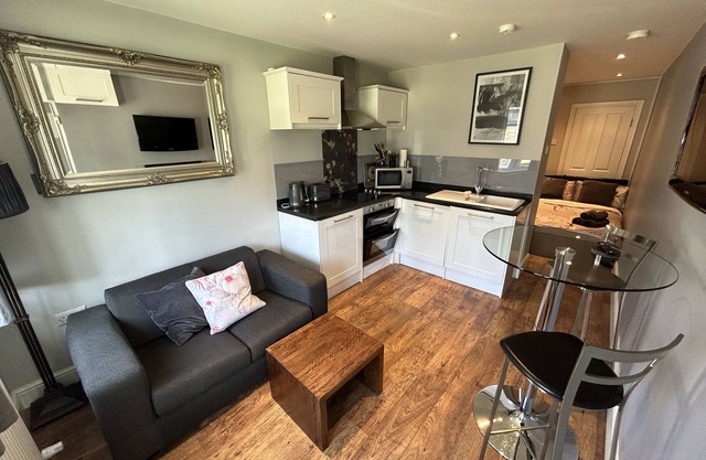 Enfield Studio Guest Suite