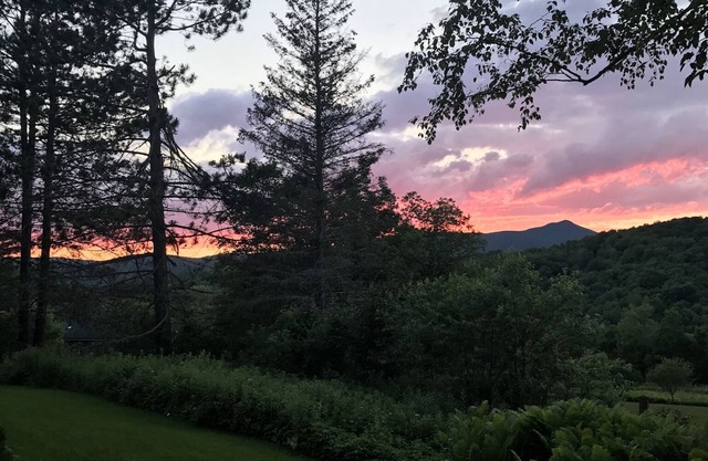 Enjoy all Four Seasons in Beautiful Wilmington, VT; 15 min from Mt. Snow