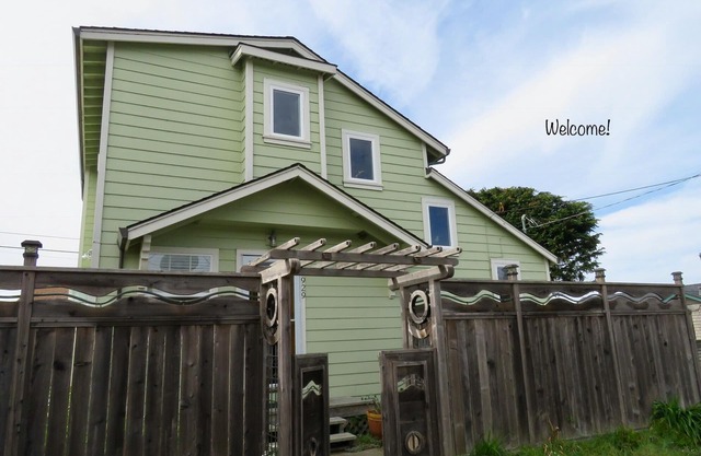 Enjoy Fresh Ocean Breezes, No Crowds In Small Community Setting