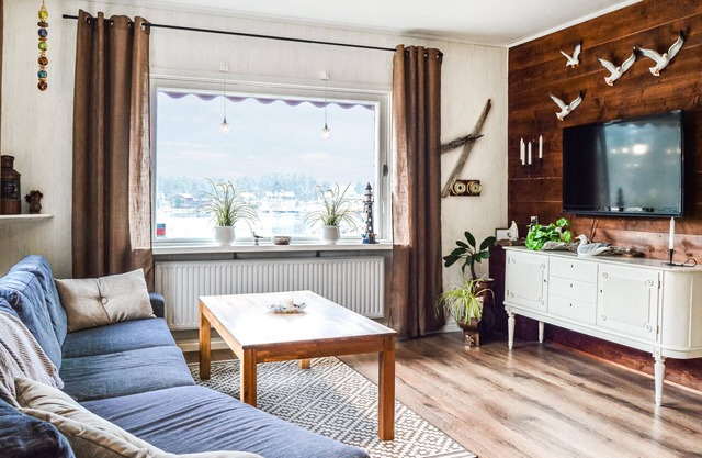 Enjoy your vacation in this charming vacation home with sea views.