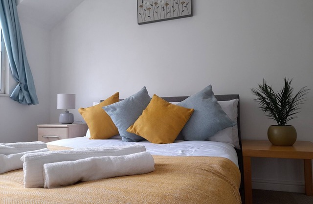 Entire 2 bed apartment Hemel Hempstead | Free parking