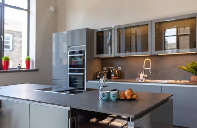 Entire 4Bed & 4Bath Manhattan style loft apartment