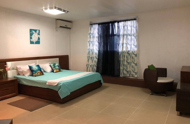 Entire accommodation, i.e. 9 bedrooms