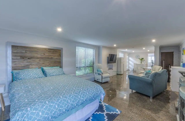 Entire Apartment own access
