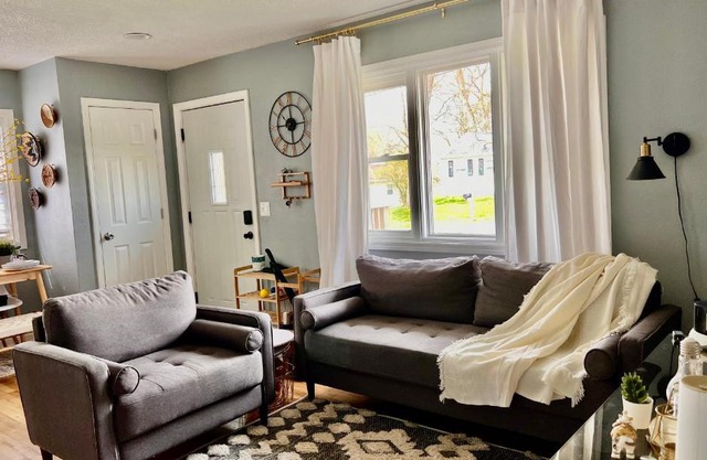 Entire Cute Boho Home Near Hospital, Expo Center, Free Parking