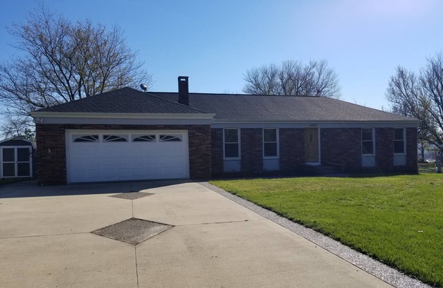 Entire house. Bonus Game Rm. Lg yard w/firepit/driveway/garage.