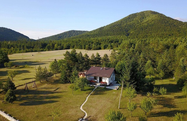 Entire House with Hot Tub Just For You - Plitvice Lakes