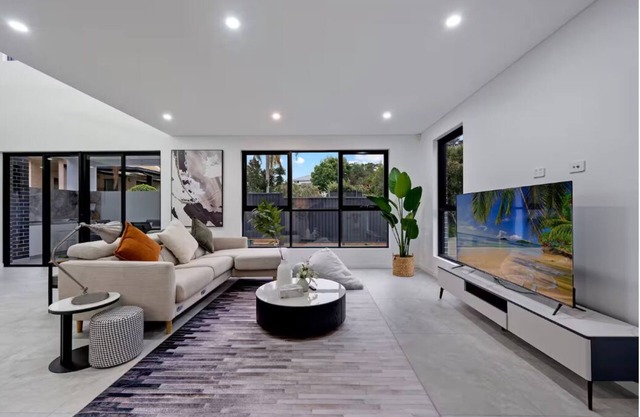 Entire House with 2 bedrooms and parking nearby Hurstville