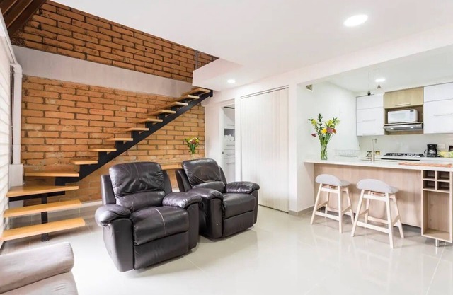 Entire Studio close to Medellín's downtown, the real Medellín