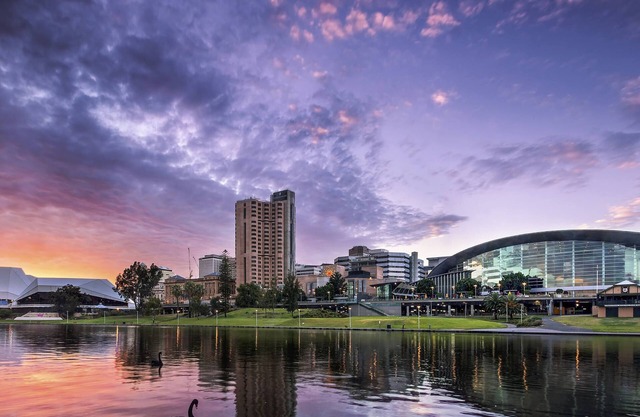 entire studio ex hotel room w/parking in the city 312