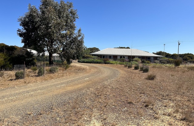 Escape to Hilltop Lodge - Kangaroo Island.