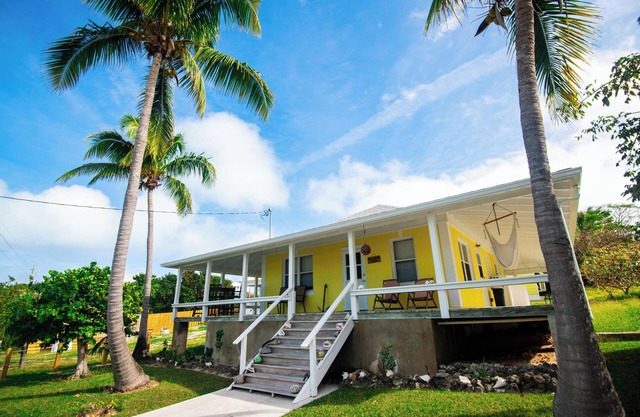 Escape to Jana Cabana and Dock your Boat!