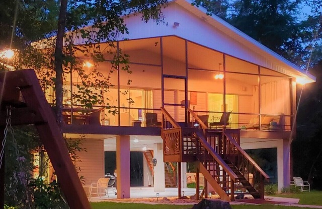 Escape to Serenity at Suwannee River Rest – Pet-Friendly Lodge in North Florida