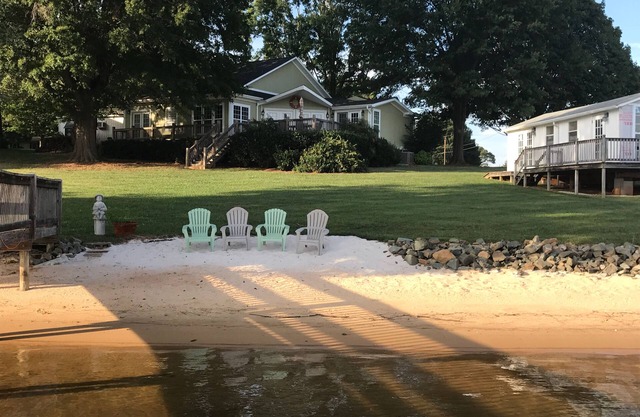 Escape To The Lake! Luxurious Deep Water Lake Norman Home w/Private Beach & Dock