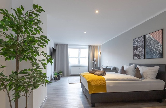 Essen Kibbelstr | Suite XL + Sofa Bed (LT)