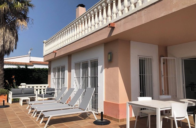 ESTARTIT VILLA QUIET QUIET PRIVATE POOL GARDEN WIFI LINEN HOUSEHOLD INCLUDED