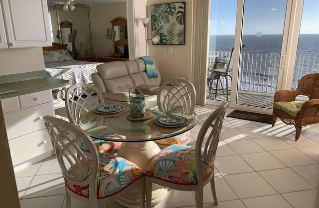 Estero Beach & Tennis, 9th Floor, Direct Gulf View! Gorgeous Sunsets