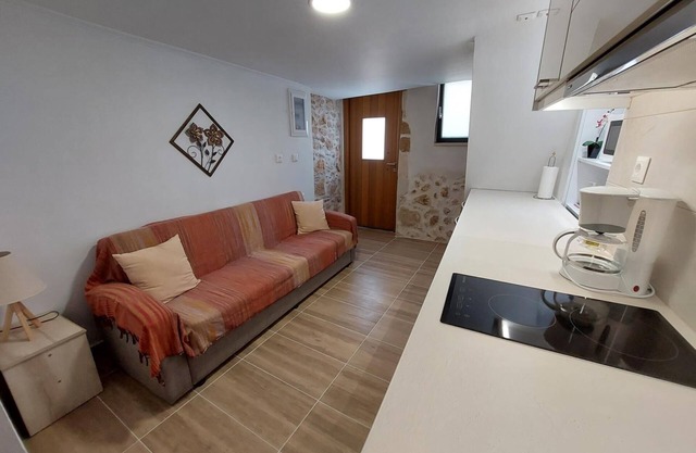 Evans House II One Bedroom Maisonette