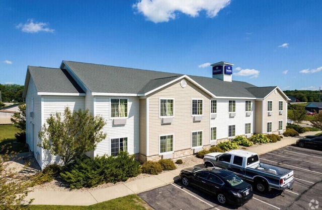 Evansville inn and suites