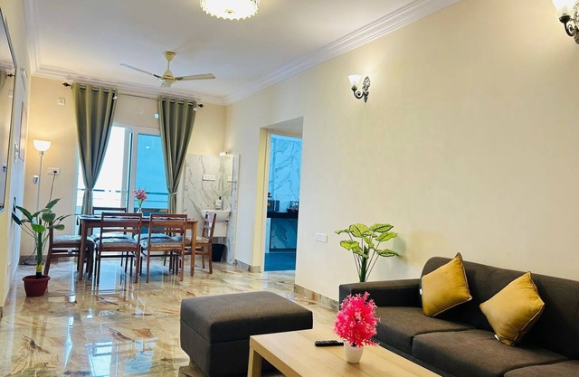 Evara Hitec Grandeur: Luxury 3BHK Apt near Hi-Tech City