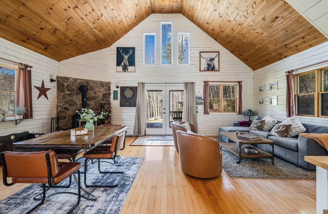Evergreen Lake Cottage