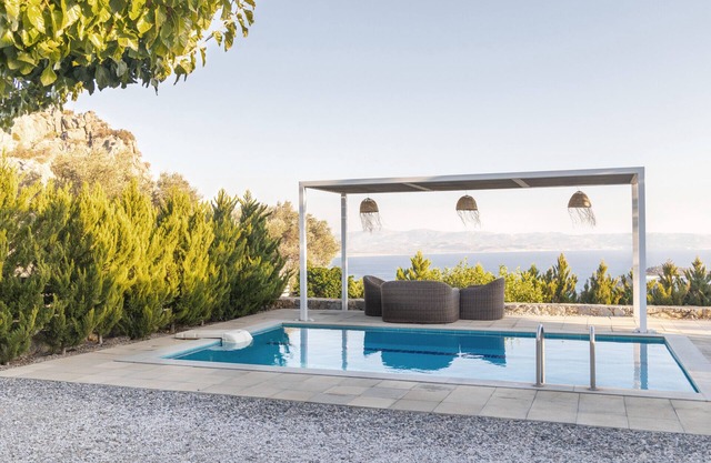 Evgoro Villas