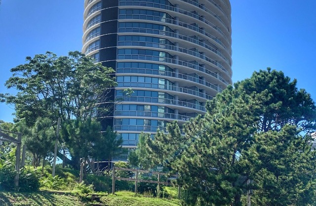 Excellent Apartment 15th floor views
