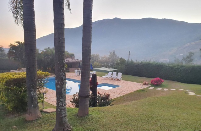 EXCELLENT VIEW - TRANQUIL COUNTRY HOUSE IN THE BEST LOCATION IN ATIBAIA