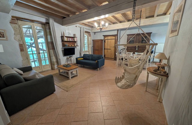 Exceptional apartment in a 14th c. mill. Pets welcome!