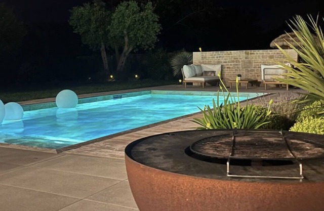 Exceptional house with heated pool, in La Rochelle.