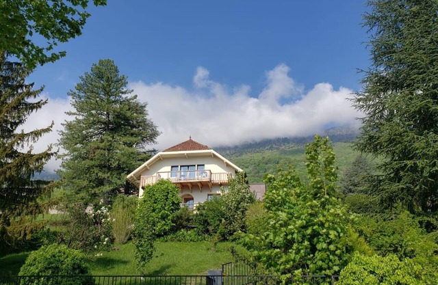 Exceptional Lac du Bourget view, 50m2, sleeps 2 to 4