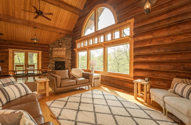 Exceptional Log Cabin centrally located between wonderful lakes, winery, & golf