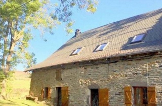 Exceptional setting, fresh air, peace and quiet, sleeps 12